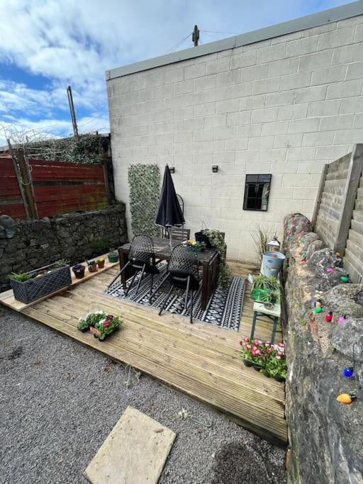 Just The Splott! Sleeps 6, 8 Mins To Stadium. Cardiff Exterior photo